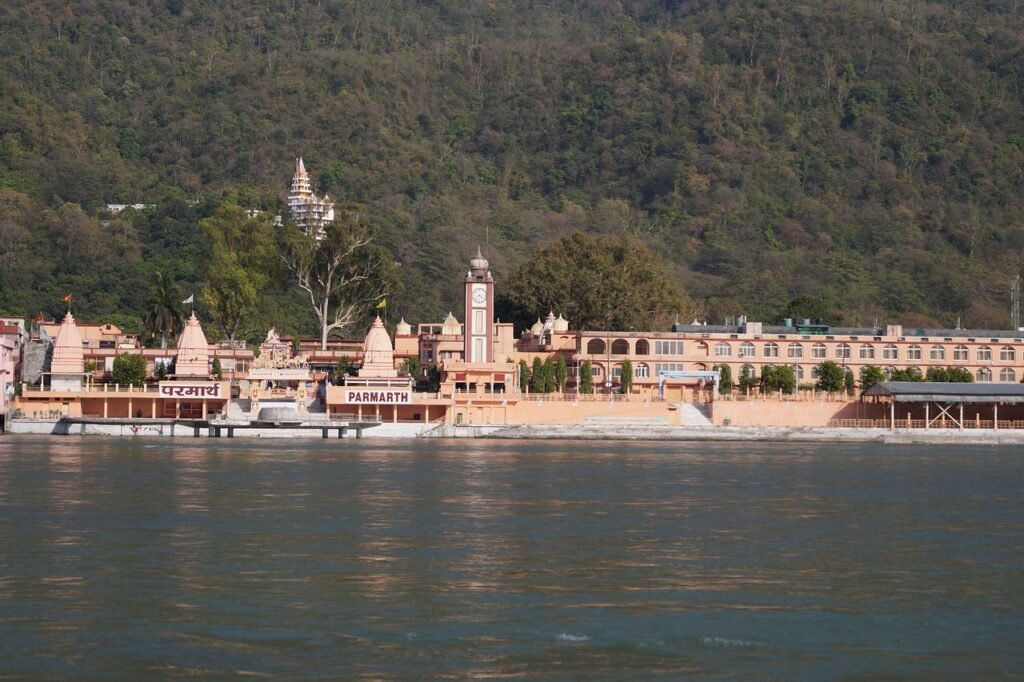 temple, rishikesh, india-1113888.jpg