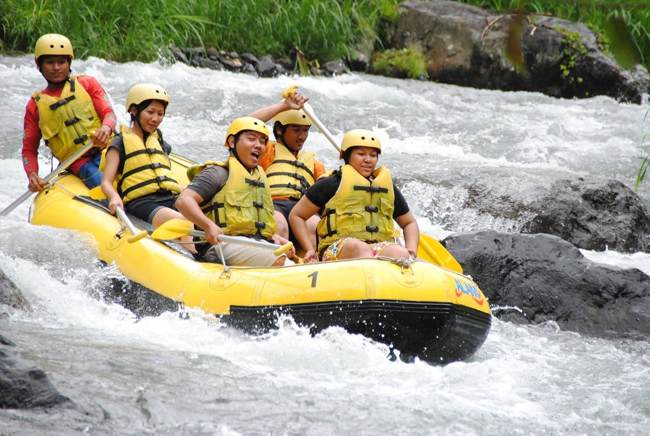 rafting, river, adventure-897152.jpg
